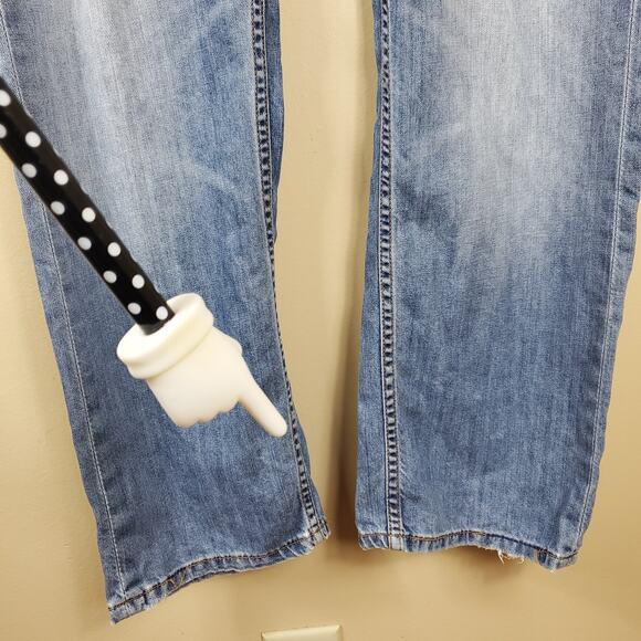 Levi's 505 Regular Fit Men's Jeans Light Wash Size 36x30 - Picture 2 of 11